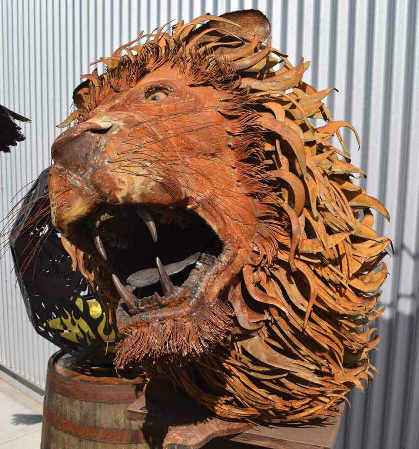 全球钣金新闻-金属制造狂：焊工制作动物的金属钣金-开云·官方网站登陆入口-开云(中国)