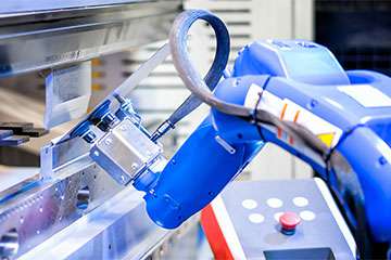 钣金行业资讯-采用机器人钣金折弯，钣金加工行业已经不再需要大批量的尺寸来使用机器人折弯机-开云·官方网站登陆入口-开云(中国)